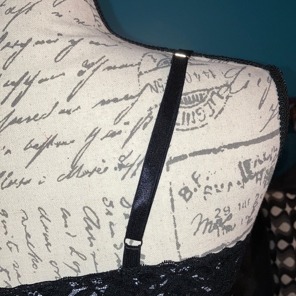 🔹4 for $30 WHBM Lace Cami, Small - Picture 5 of 7